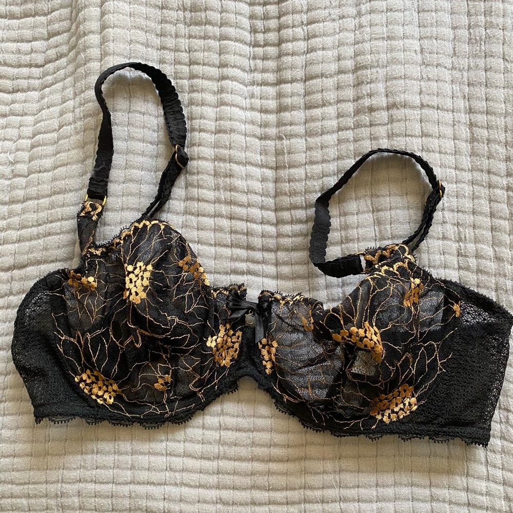 Chantelle 34D Black and Gold Lace Bra